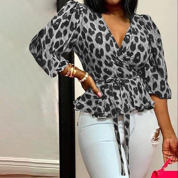 V-neck Leopard print top