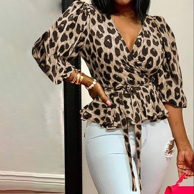 V-neck Leopard print top